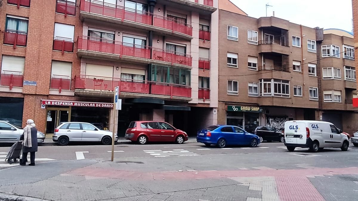 Un de las zonas carentes de marquesina.