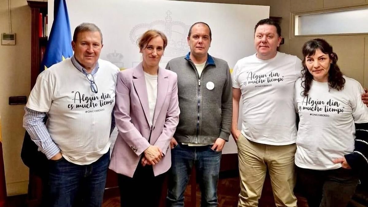 Imagen de la reunión con la ministra.