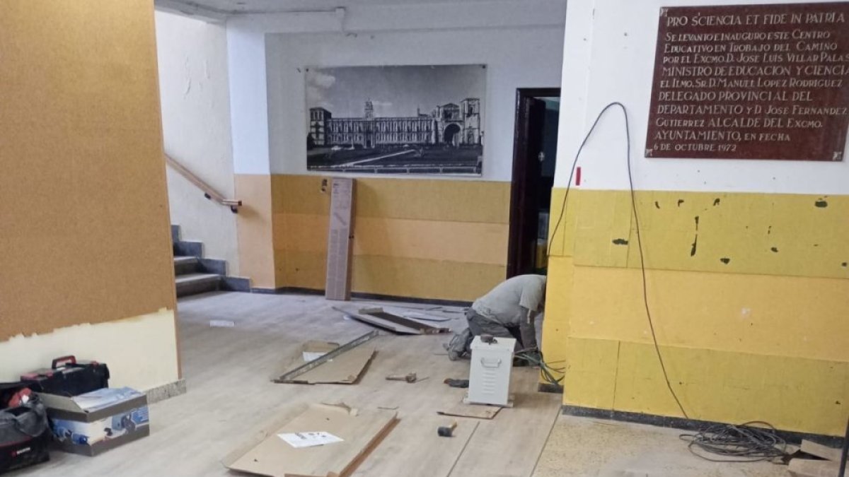 Obras en un colegio del municipio de San Andrés.