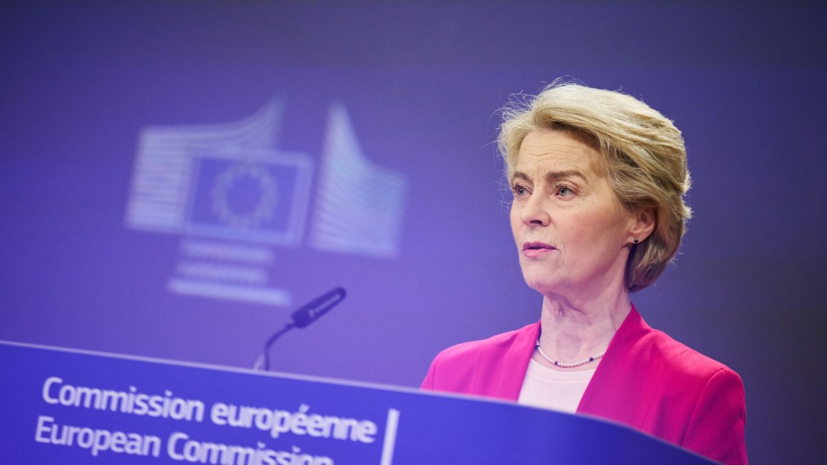 Úrsula Von der Leyen ayer, en su discurso antes loe 27.