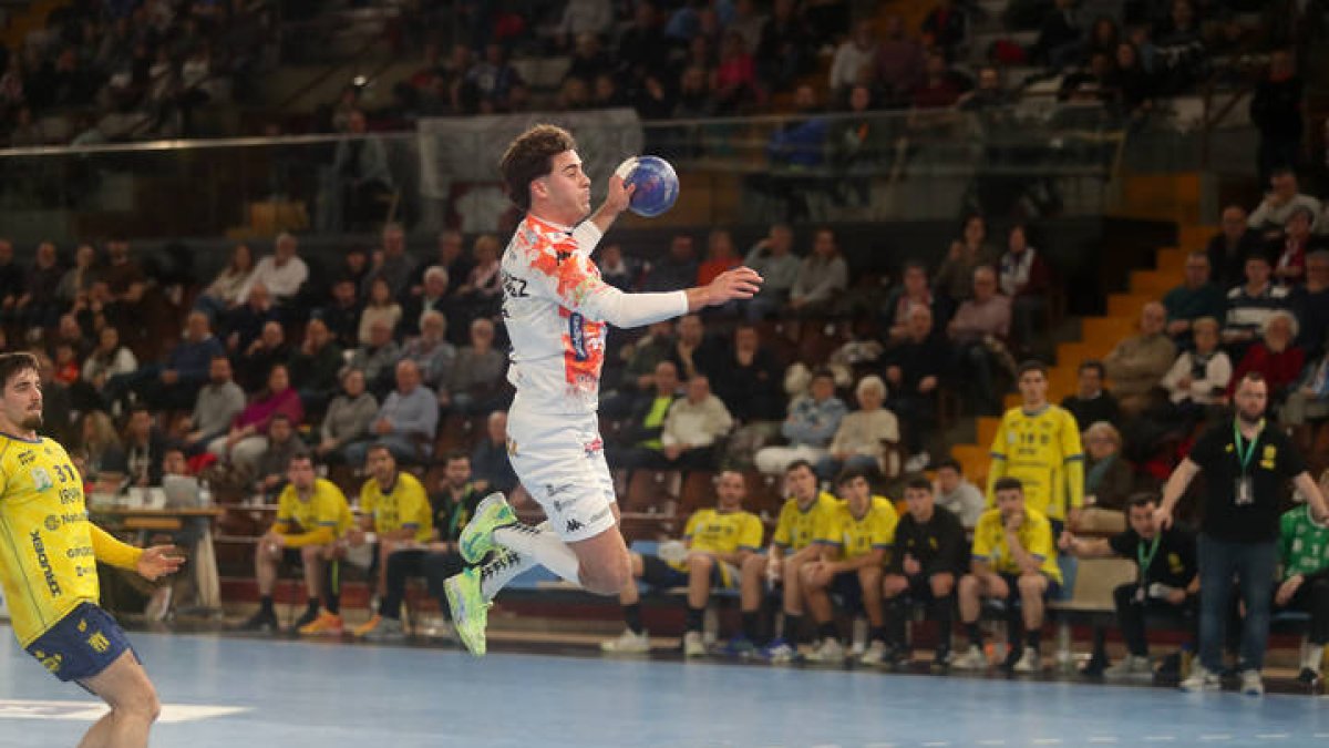 El Ademar conocerá su rival de la tercera ronda de Copa del Rey este martes.