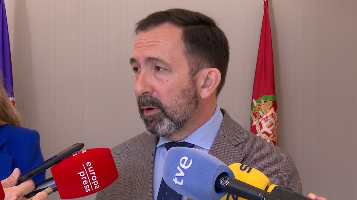 El procurador no adscrito, Javier Teira.