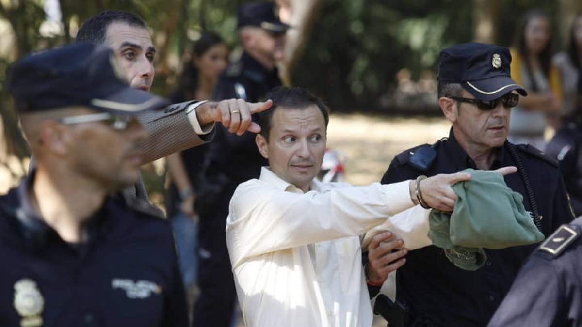 Bretón, el día que reconstruyó el crimen de sus hijos. Dice que no sufrieron y que se cercioró de que no respiraban antes de quemarlos.