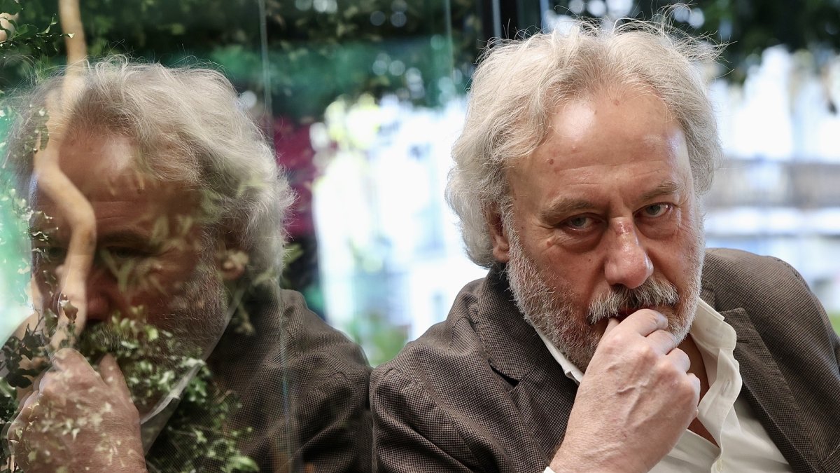 El escritor julio Llamazares