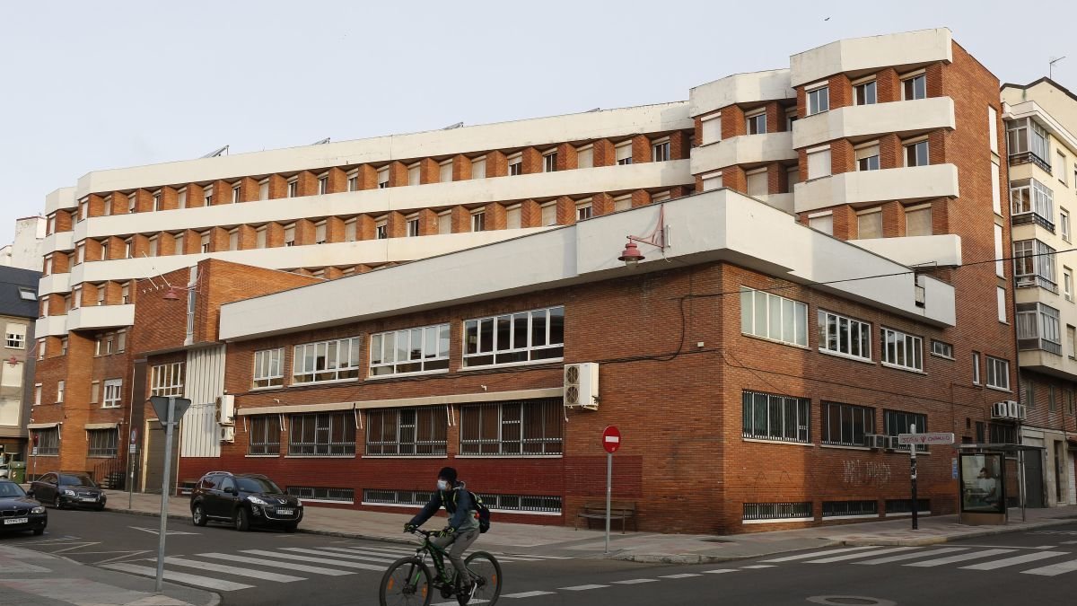 El Colegio Mayor San Isidoro, en la zona de La Corredera.