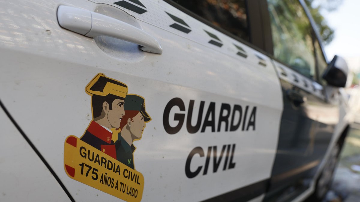 La Guardia Civil investiga una mujer por conducir ocho kilómetros en sentido contrario en la autovía