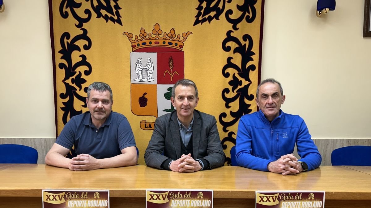 El Ayuntamiento de La Robla acoge varias mesas redondas.