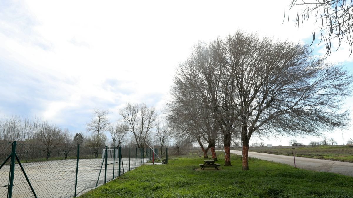 Un paseo largo tranquilo y con un paisaje casi llano y fértil.