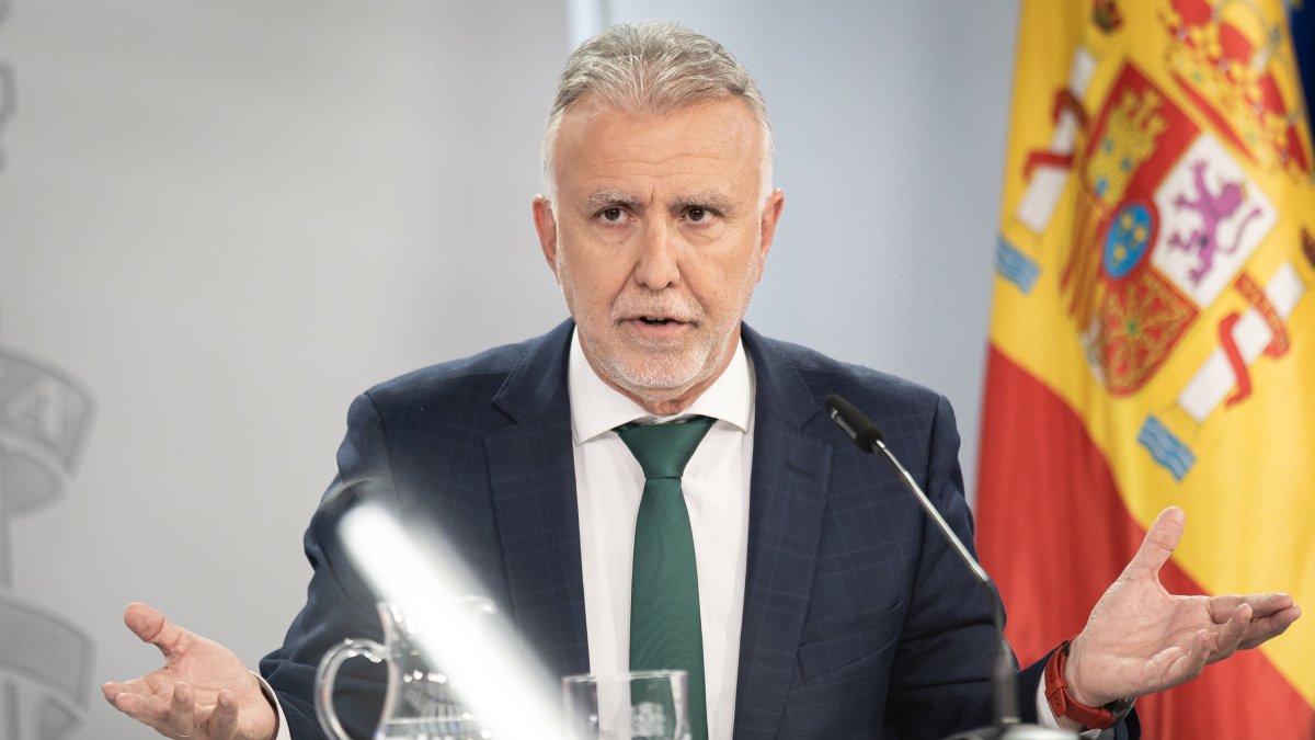 Ángel Víctor Torres.