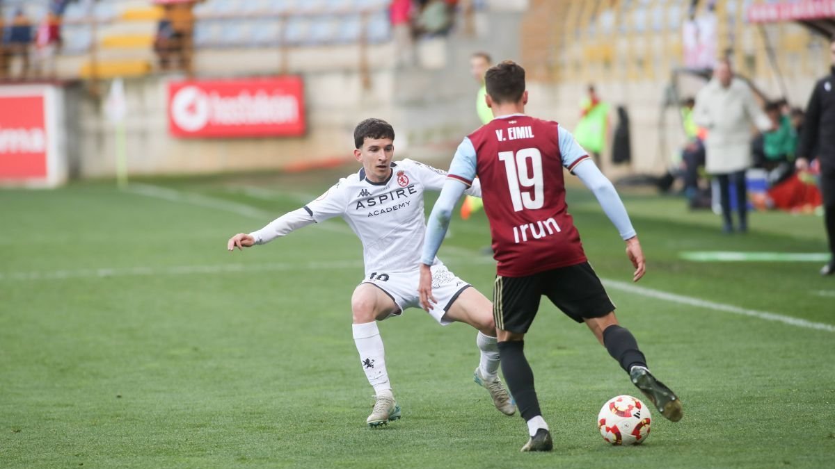 Chacón, ante Eimil.