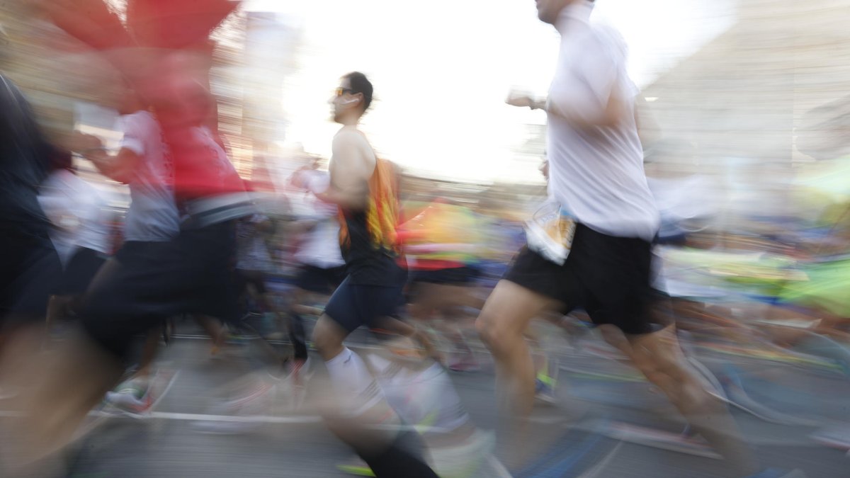 Imagen de archivo de atletas compitiendo en el Medio Maratón de Madrid.