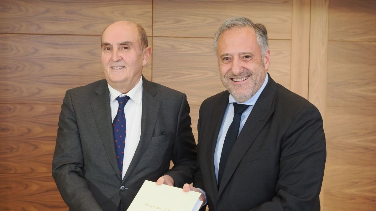 Tomás Quintana y Carlos Pollán, en la presentación de la memoria.