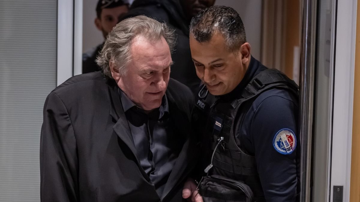 Gerard Depardieu a su llegada al tribunal.