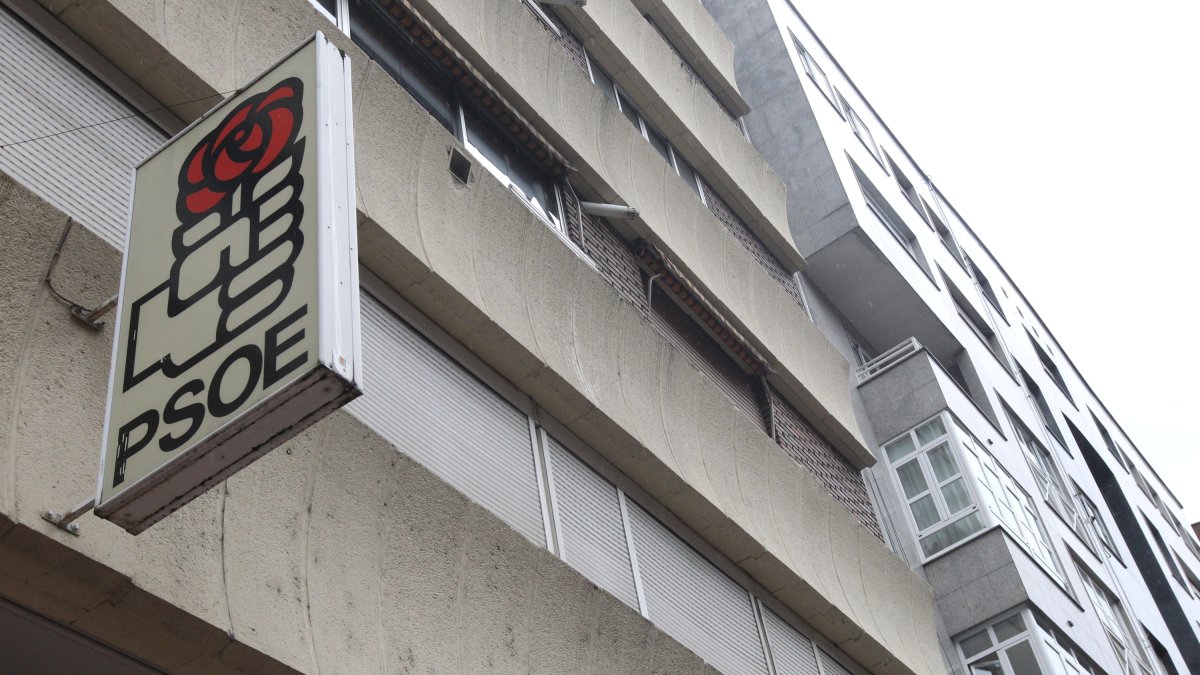 Imagen de archivo de la sede del PSOE en Ponferrada.