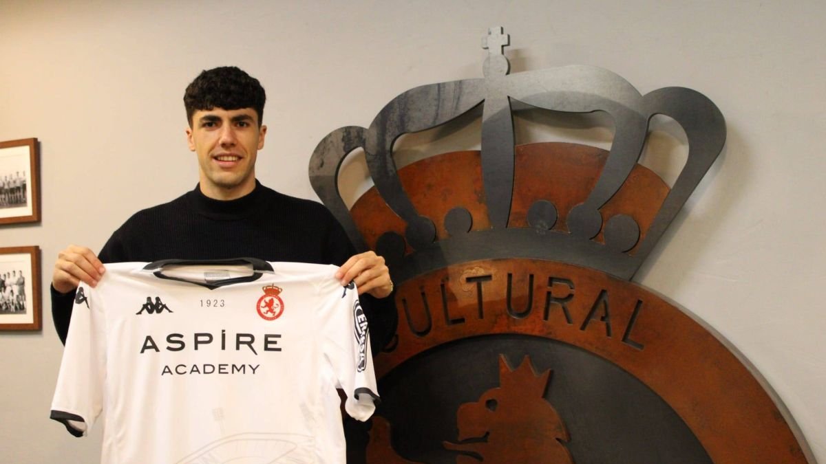 Adrián Ruiz Castroviejo prolonga su contrato hasta 2027.