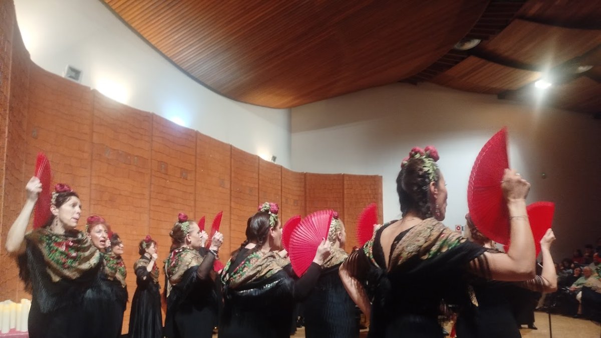 Femenino Coral en el Auditorio Ángel Barja de León.