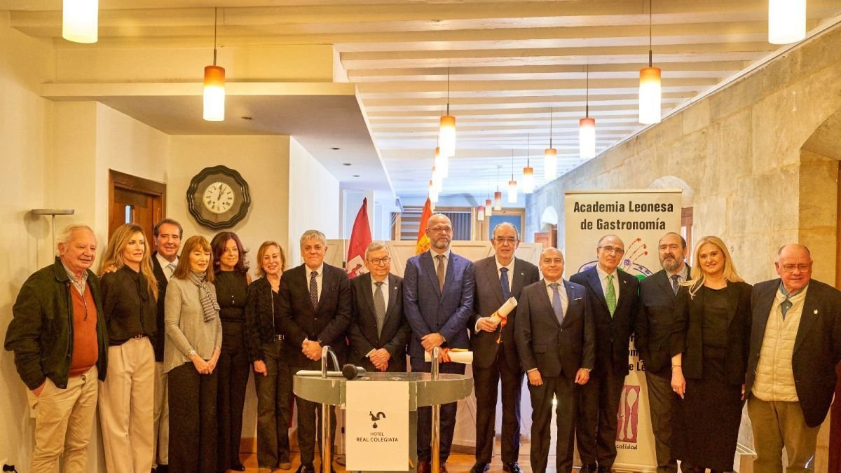 Acto de la Fundación Grande Covián y la Academia Leonesa de Gastronomía en San Isidoro.