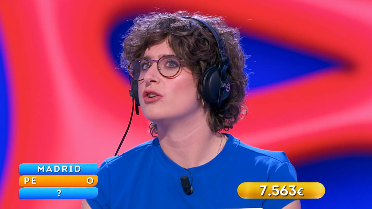 Claudia Herrero, integrante leonesa de 'Los matemáticos' en un programa.