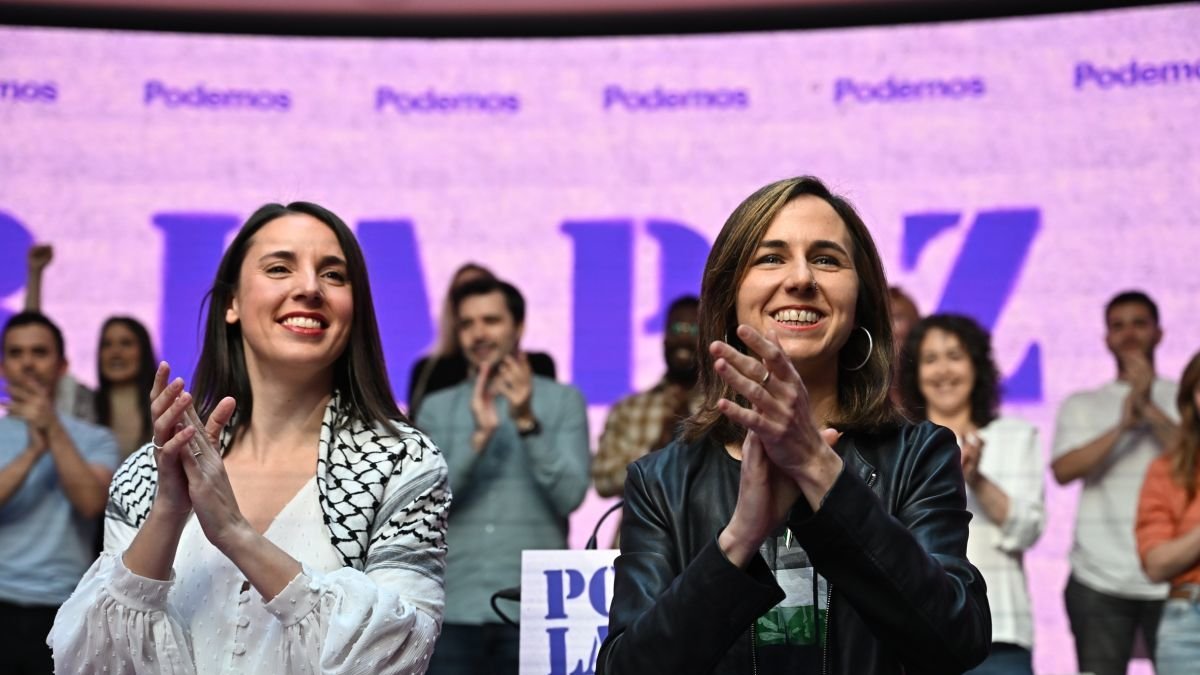 Irene Montero junto a Ione Belarra ayer, tras anunciar la candidatura de la exministra.