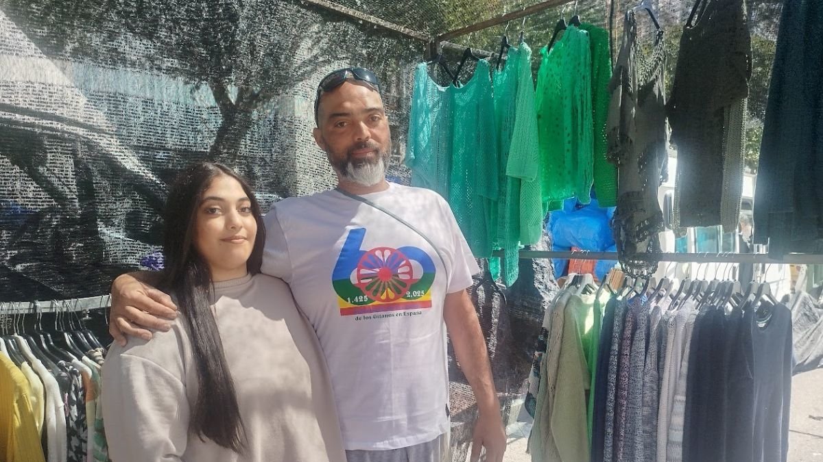 Luz, con su padre, Jesús Hernández.