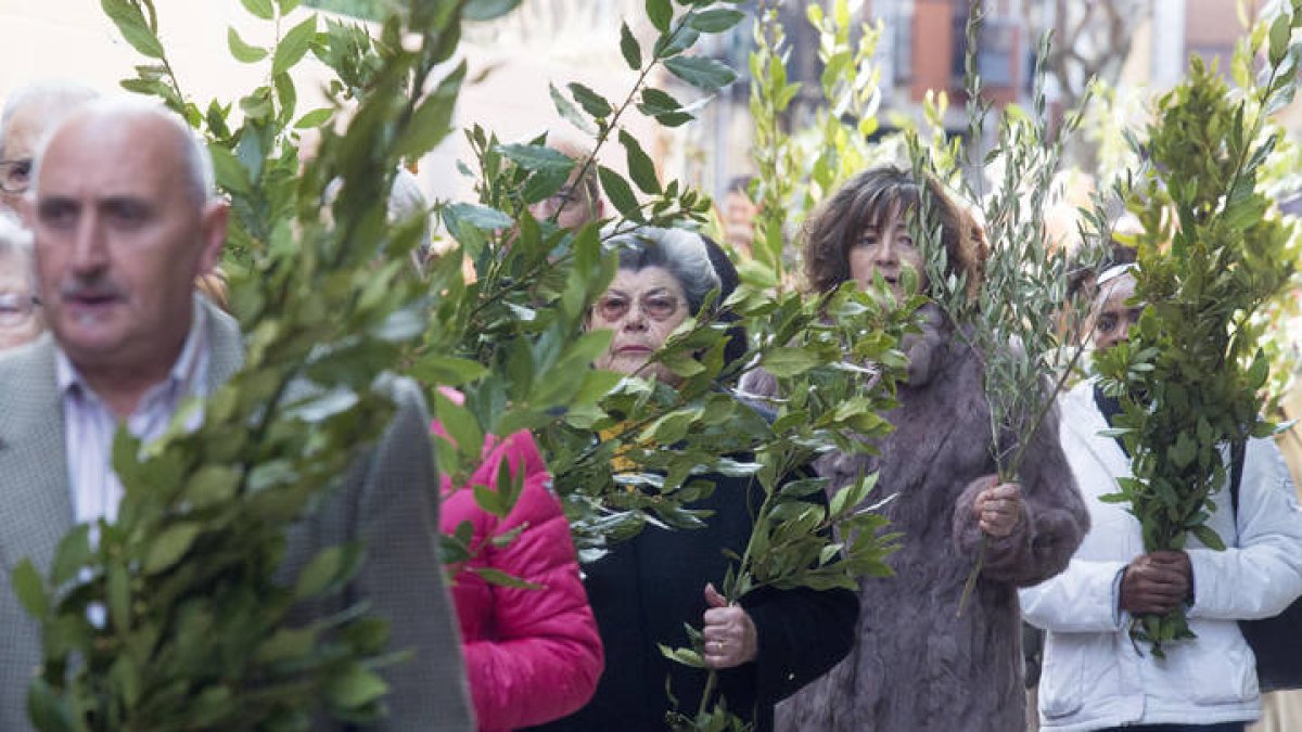 Procesión de los Ramos organizada por el Desenclavo y la Agonía