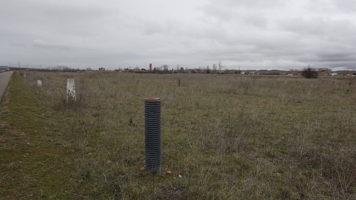 Terrenos donde se iba a asentar la plataforma fallida de Torneros.