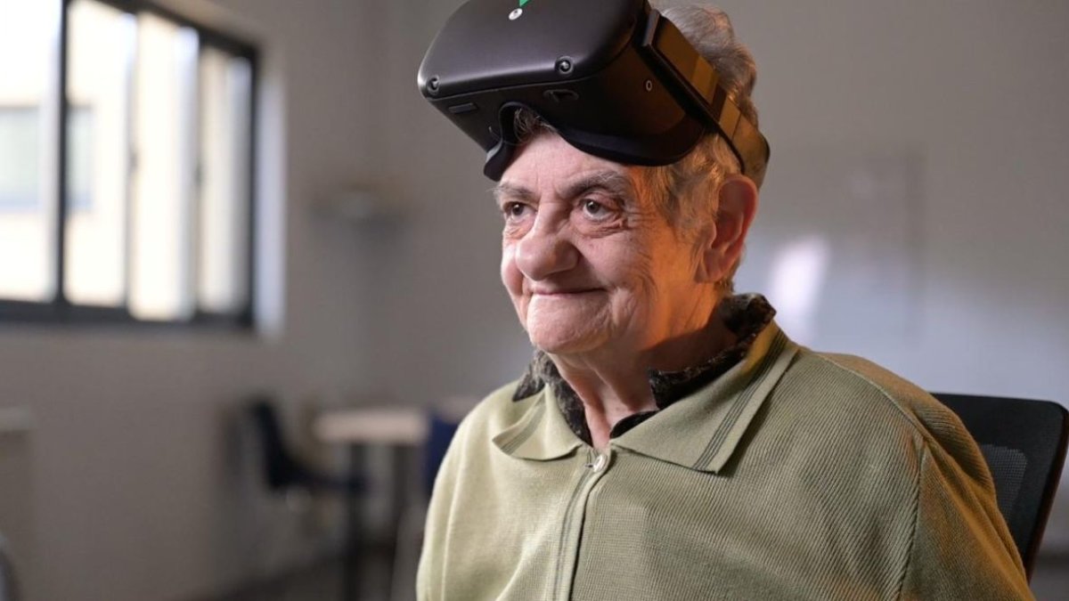 Uno de los residentes de Asprona que participa en el proyecto.