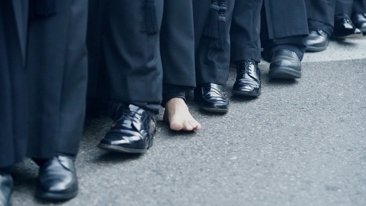 La penitencia puede a la lluvia y el frío.
