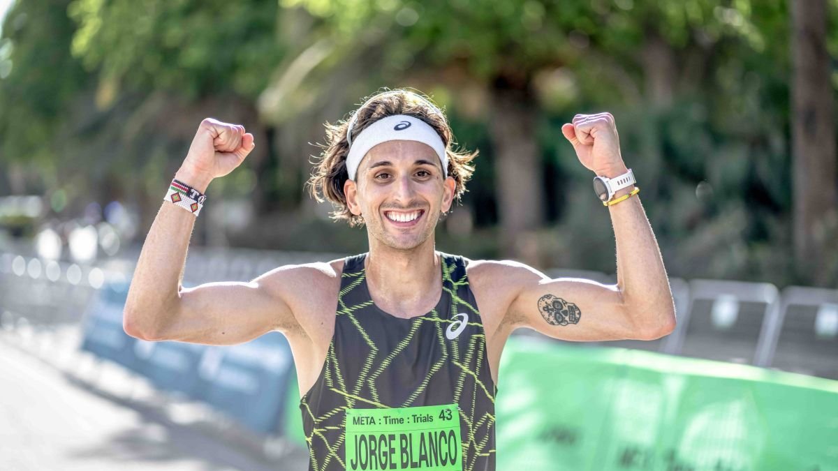 El atleta leonés Jorge Blanco se muestra optimista para afrontar la temporada estival.