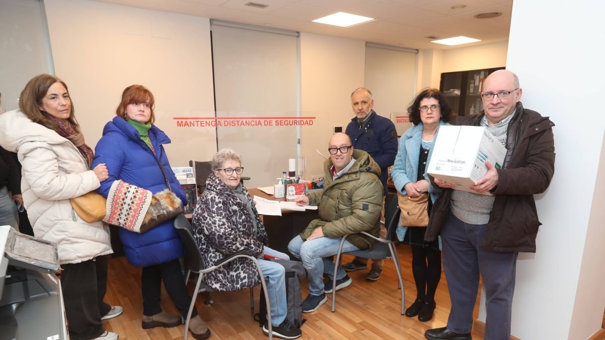 Afines a Fernández entregaron la documentación.