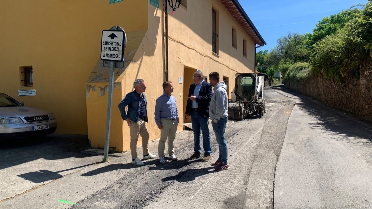 El diputado de Infraestructuras visitó la zona esta semana y se reunió con la plataforma vecinal.