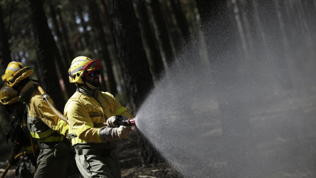 Reportaje de los bomberos forestales de Camposagrado. F. Otero Perandones.