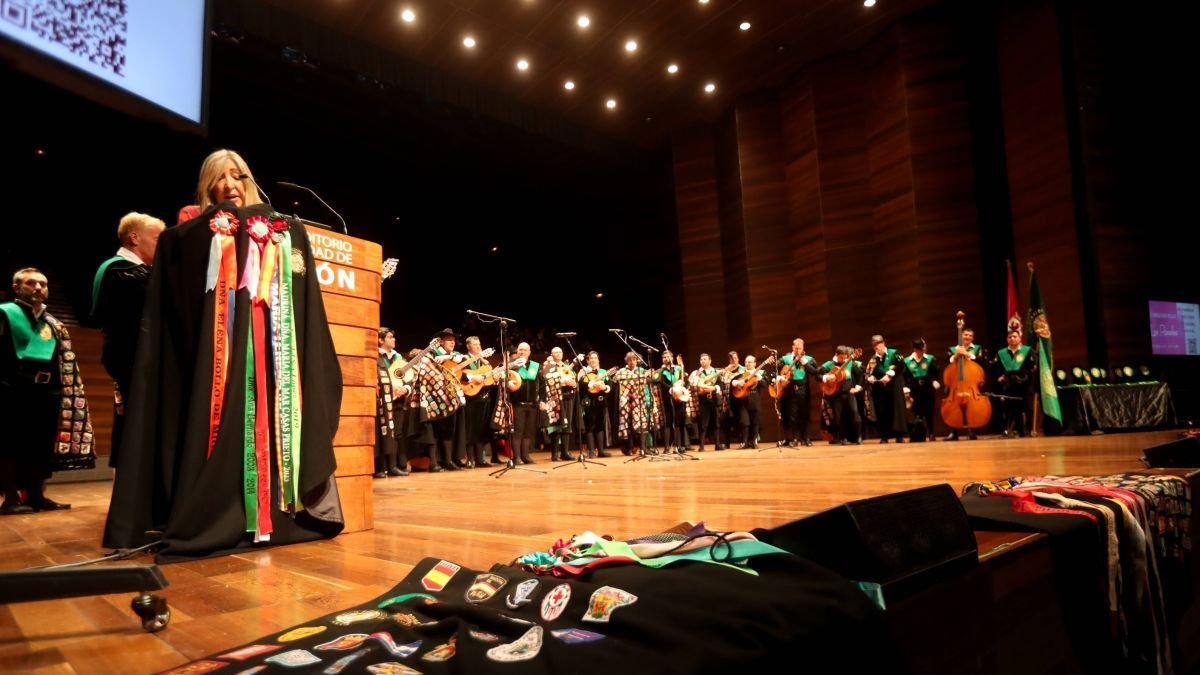 Certamen de tunas en el Auditorio.