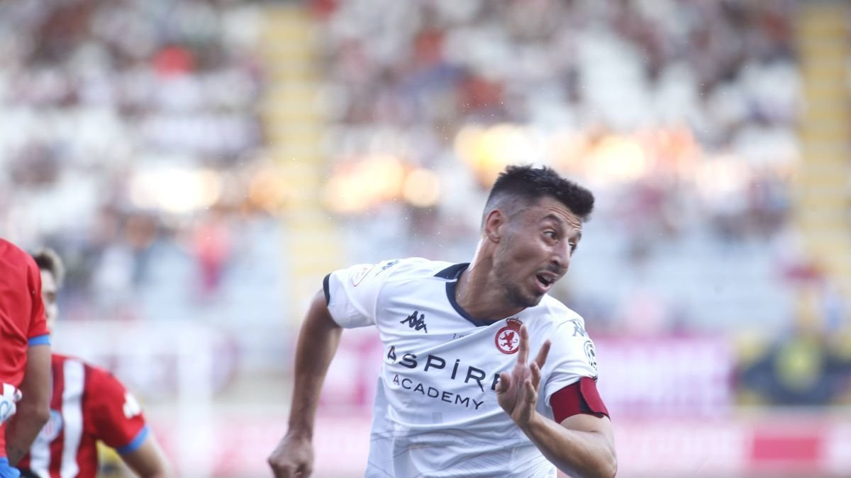 Presa confía en que el equipo sepa demostrar en las tres jornadas que restan que el ascenso a Segunda División no puede irse.