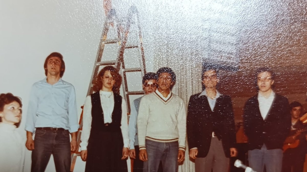 Isaac González Marcos, primero por la derecha, junto al actual Papa en una representación de Jesucristo Superestar en Roma.