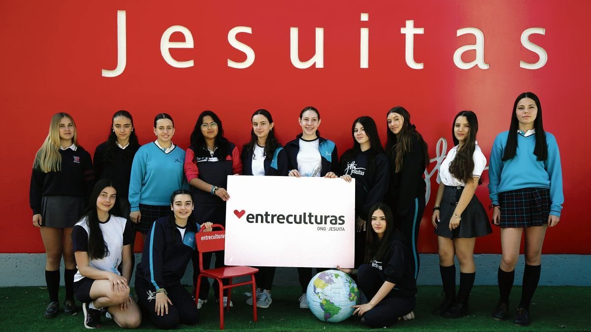 Las 18 jóvenes que este curso se han sumado a la red de Entreculturas en su colegio.