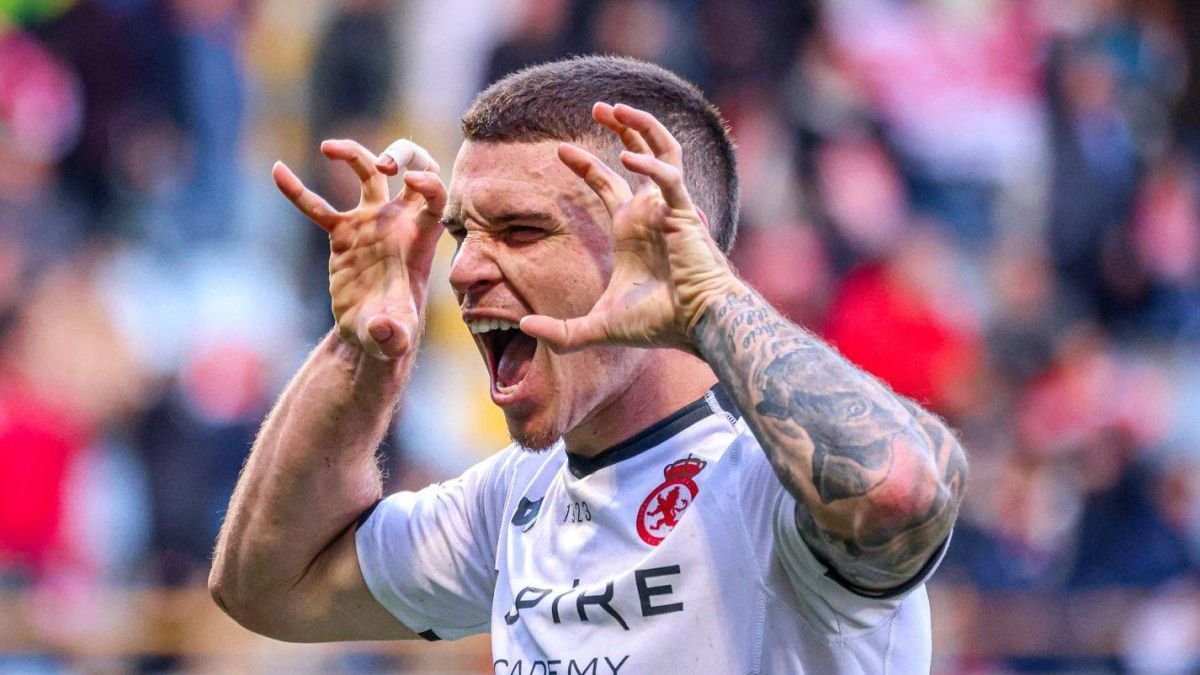 Santi Samanes anotó el primer gol de la Cultural ante el Barakaldo, que fue decisivo para conseguir un triunfo necesario.