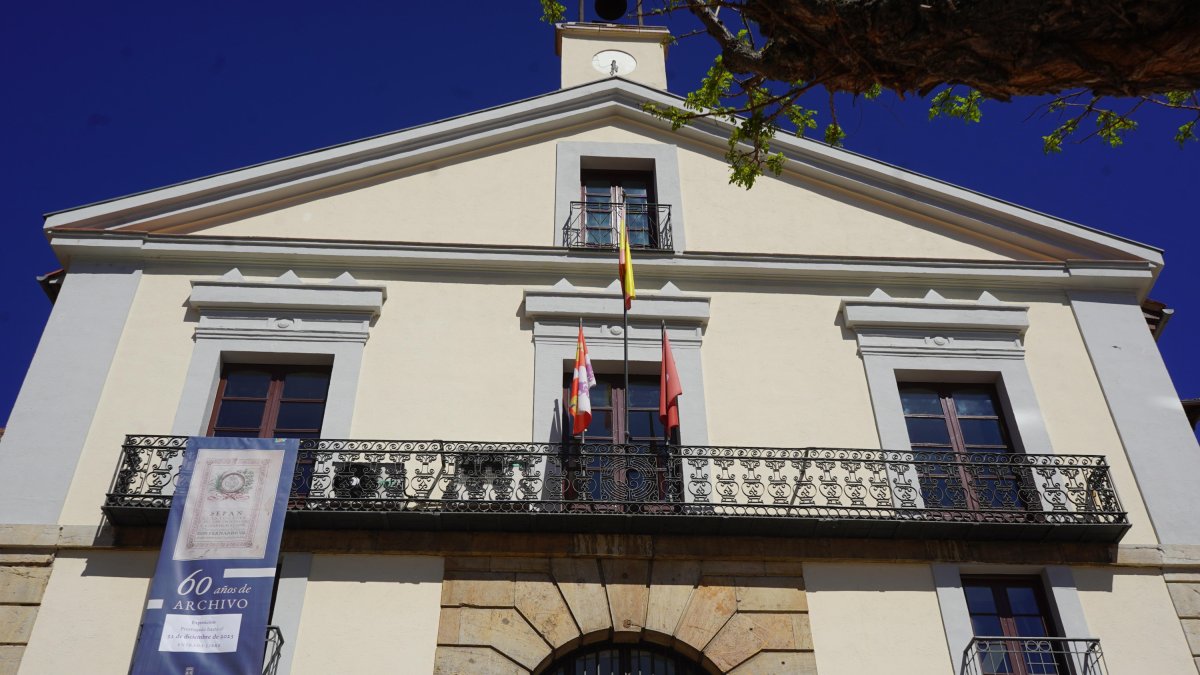 Fachada del Archivo Histórico de León.