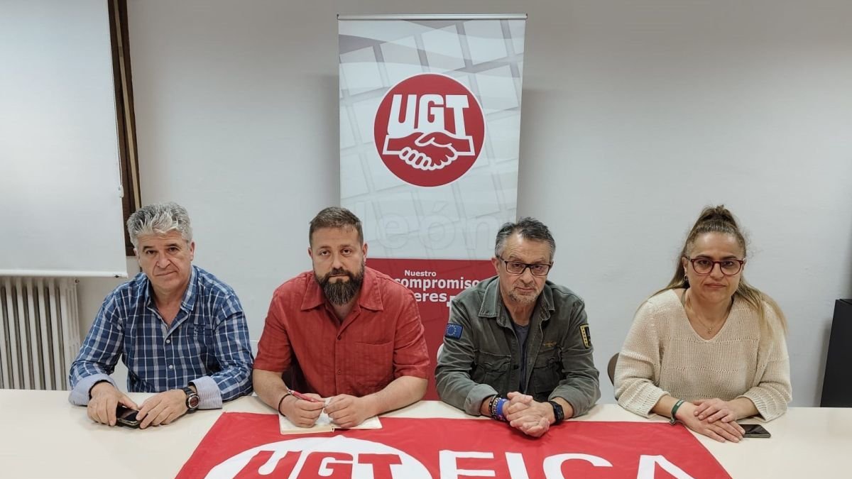 Benigno Pérez, René Rodríguez, Enrique Reguero y Elena Castañon, este lunes en UGT.