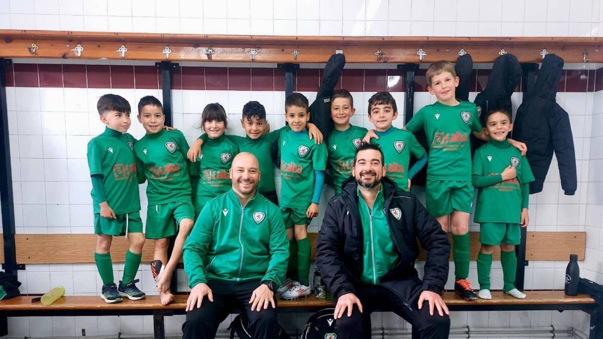 El equipo Prebenjamín A del Atlético Pinilla.