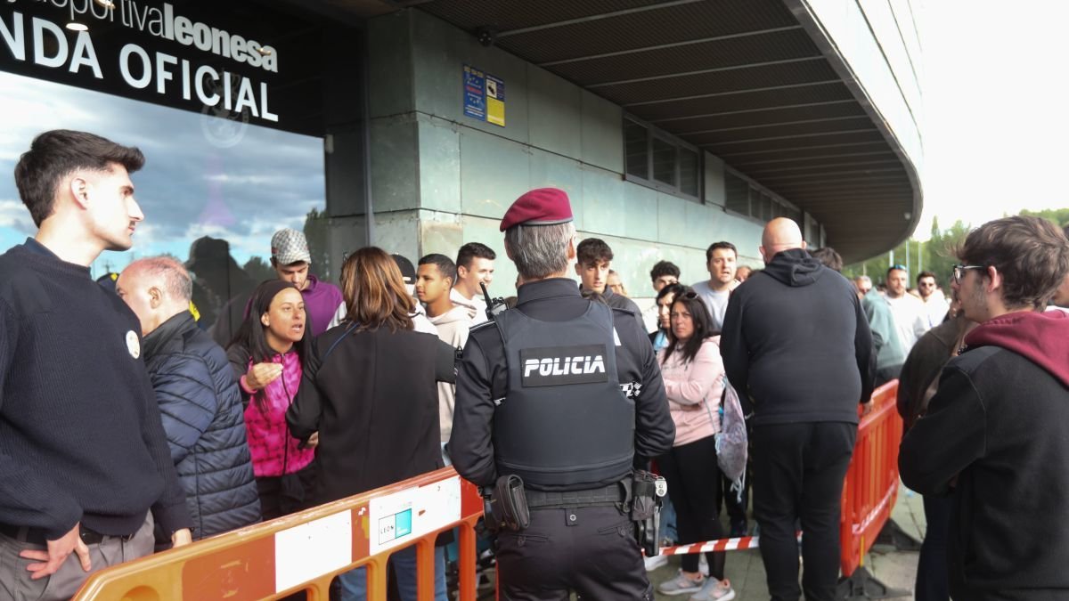 La policía persigue la reventa de entradas para el partido cultural-andorra