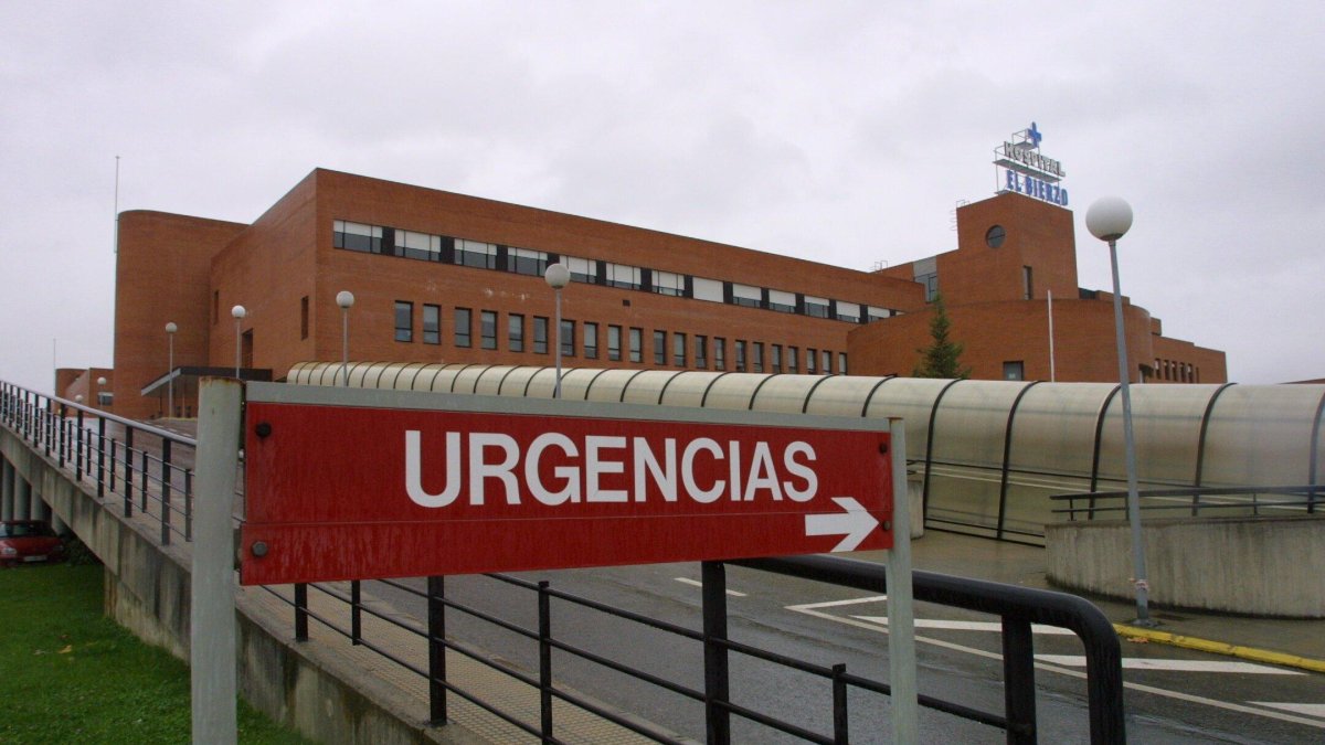 Denuncian el aumento del gasto público en conciertos sanitarios privados en el bierzo