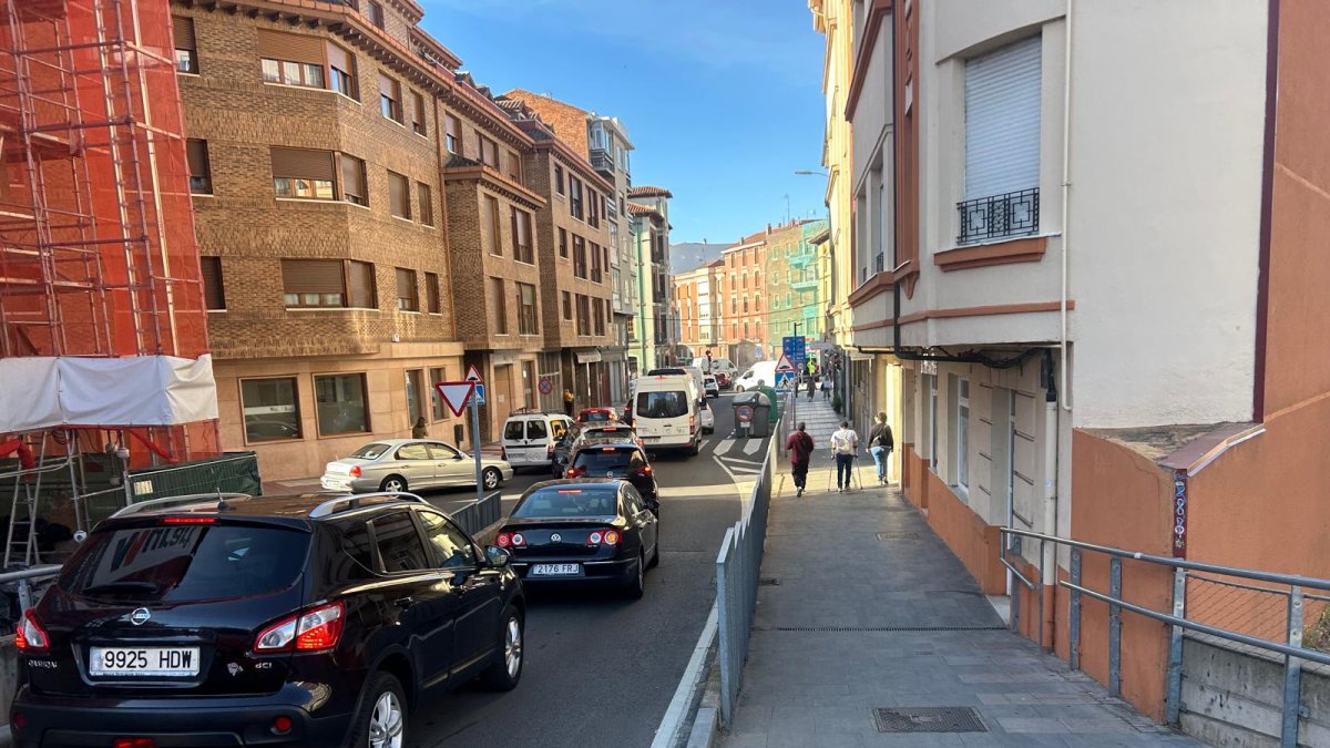 Atascos por los ajustes de la apertura del sector de Feve