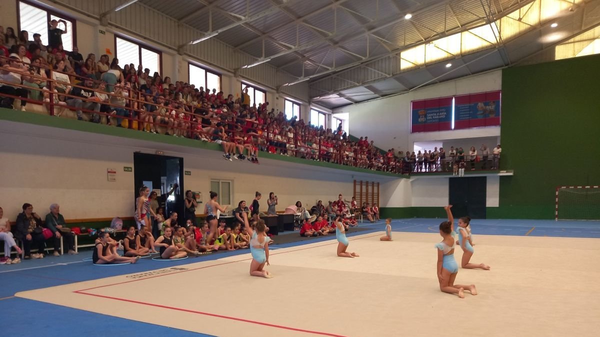 La fiesta de las escuelas deportivas de santa maría del páramo reúne a 600 personas