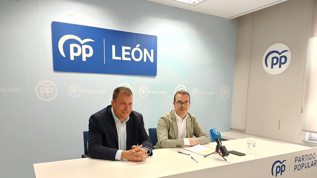 Gavilanes: “mientras la junta apuesta por el transporte gratuito, el gobierno suprime paradas de bus”
