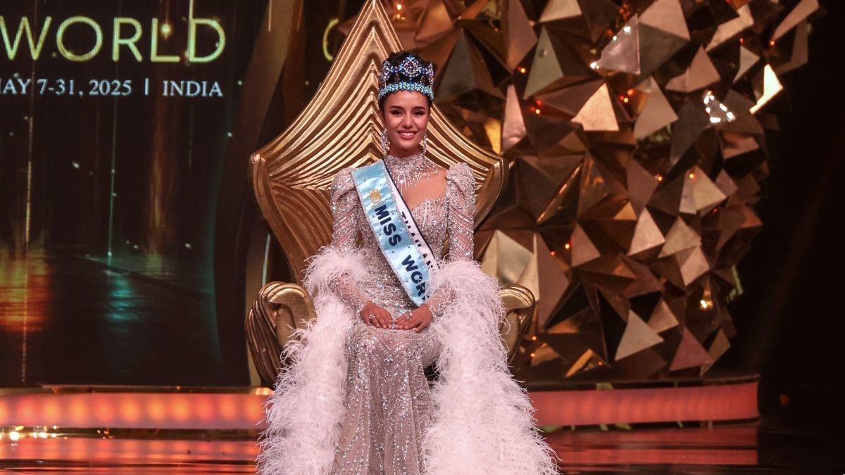 Coronación de Opal Suchata Chuangsri.