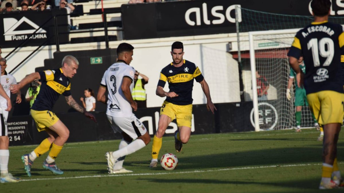 El ceuta remonta a una cultural muerta en la segunda parte y no es supercampeona