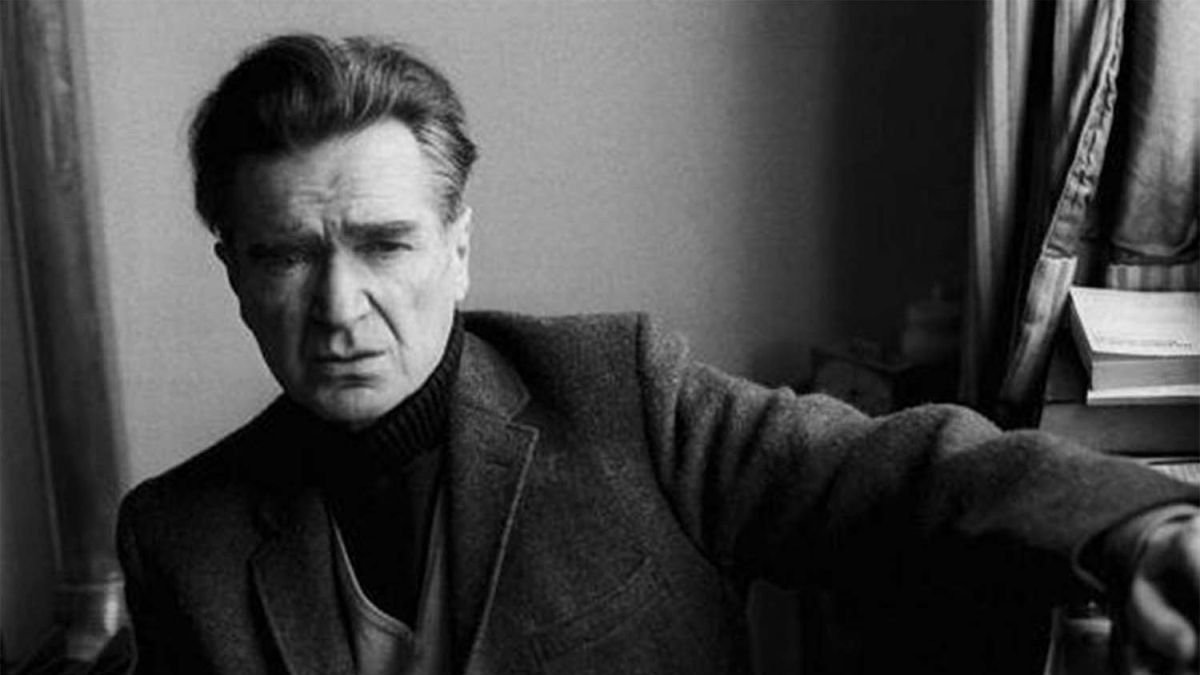 La figura de Emil Cioran es analizada desde la perspectiva de la primera época de su vida.