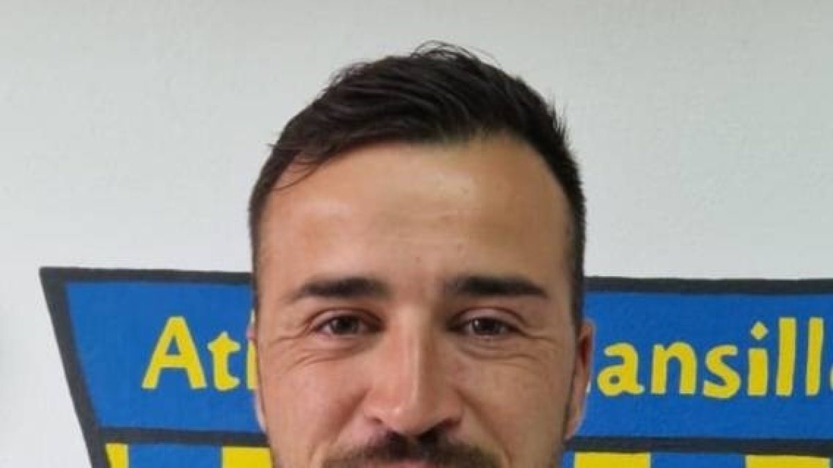 José Ángel Montaña, técnico del Atlético Mansillés.