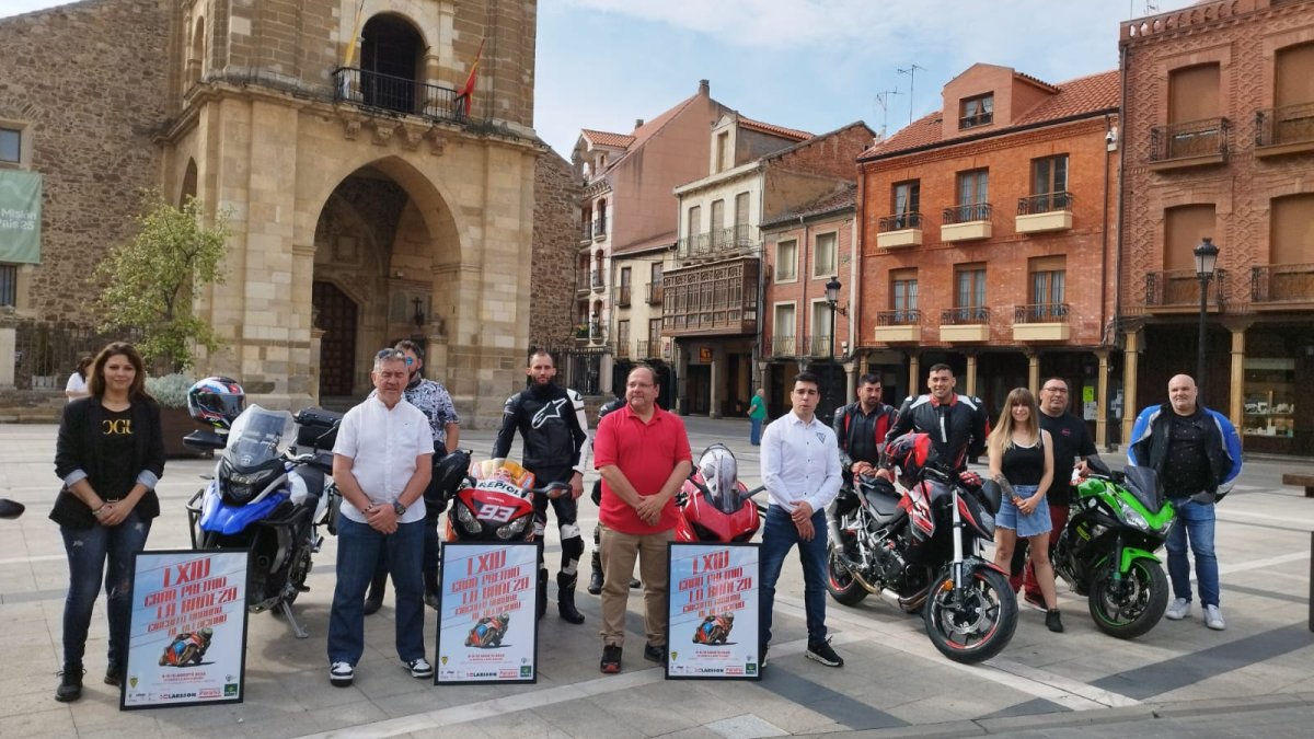 La Bañeza presenta el cartel de su GP de velocidad.